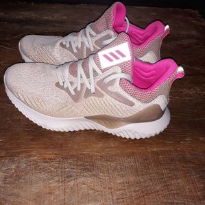 Womens Adidas Alphabounce Beyond